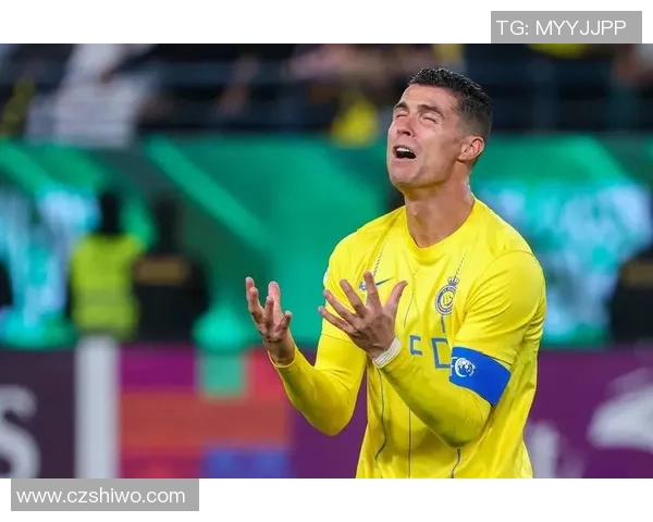 女足球星公开示爱C罗大胆表白引发热议全网关注